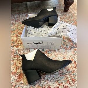 Qupid Elegant Black Ankle Booties